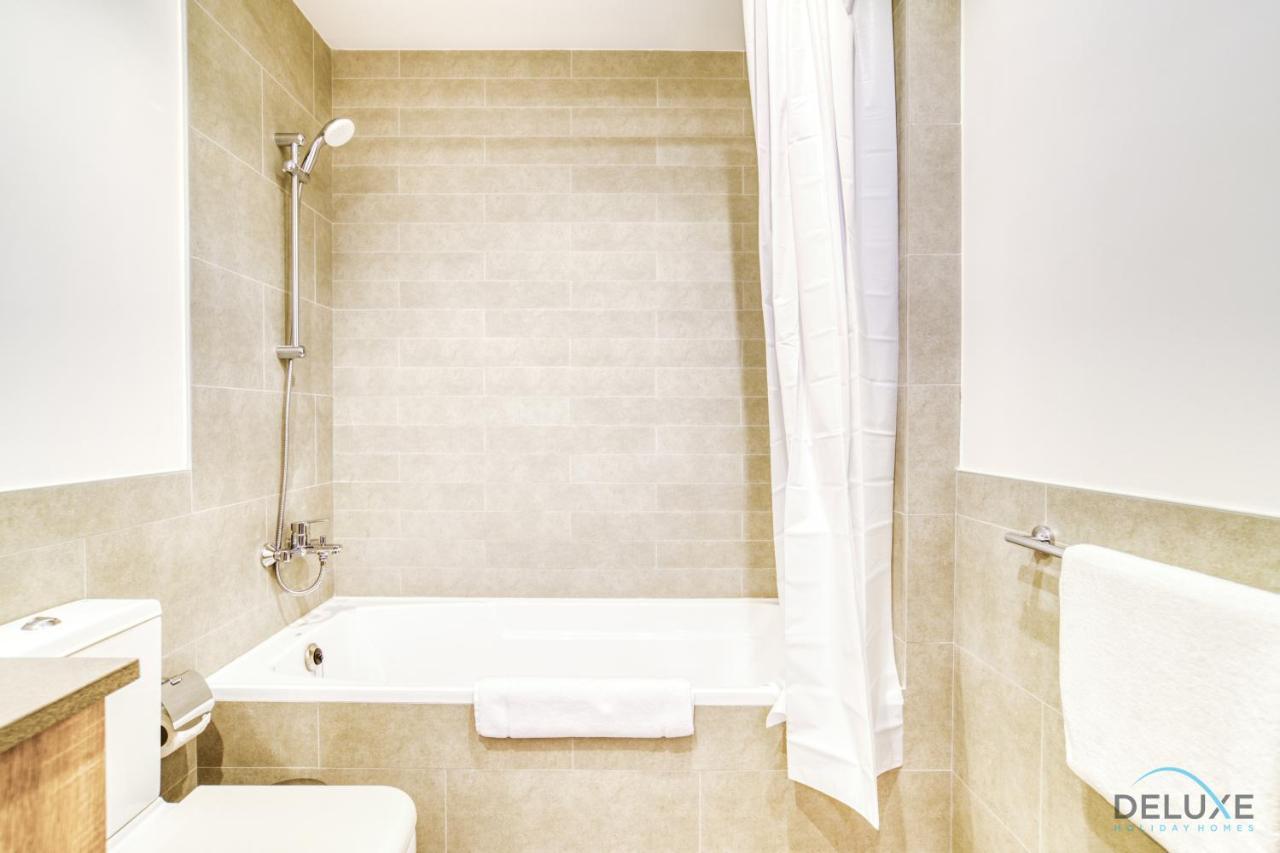Sophisticated 1Br At Town Square Rawda Dubailand By Deluxe Holiday Homes Zewnętrze zdjęcie